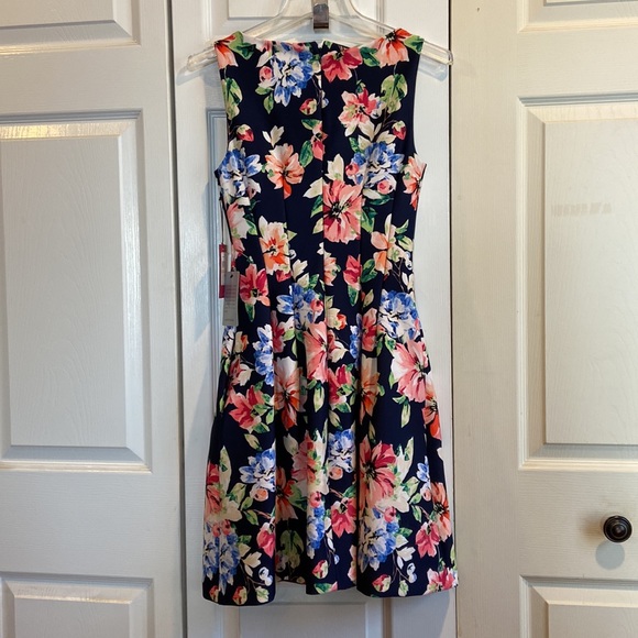Vince Camuto Fit and Flare Floral Print Dress - Picture 6 of 12